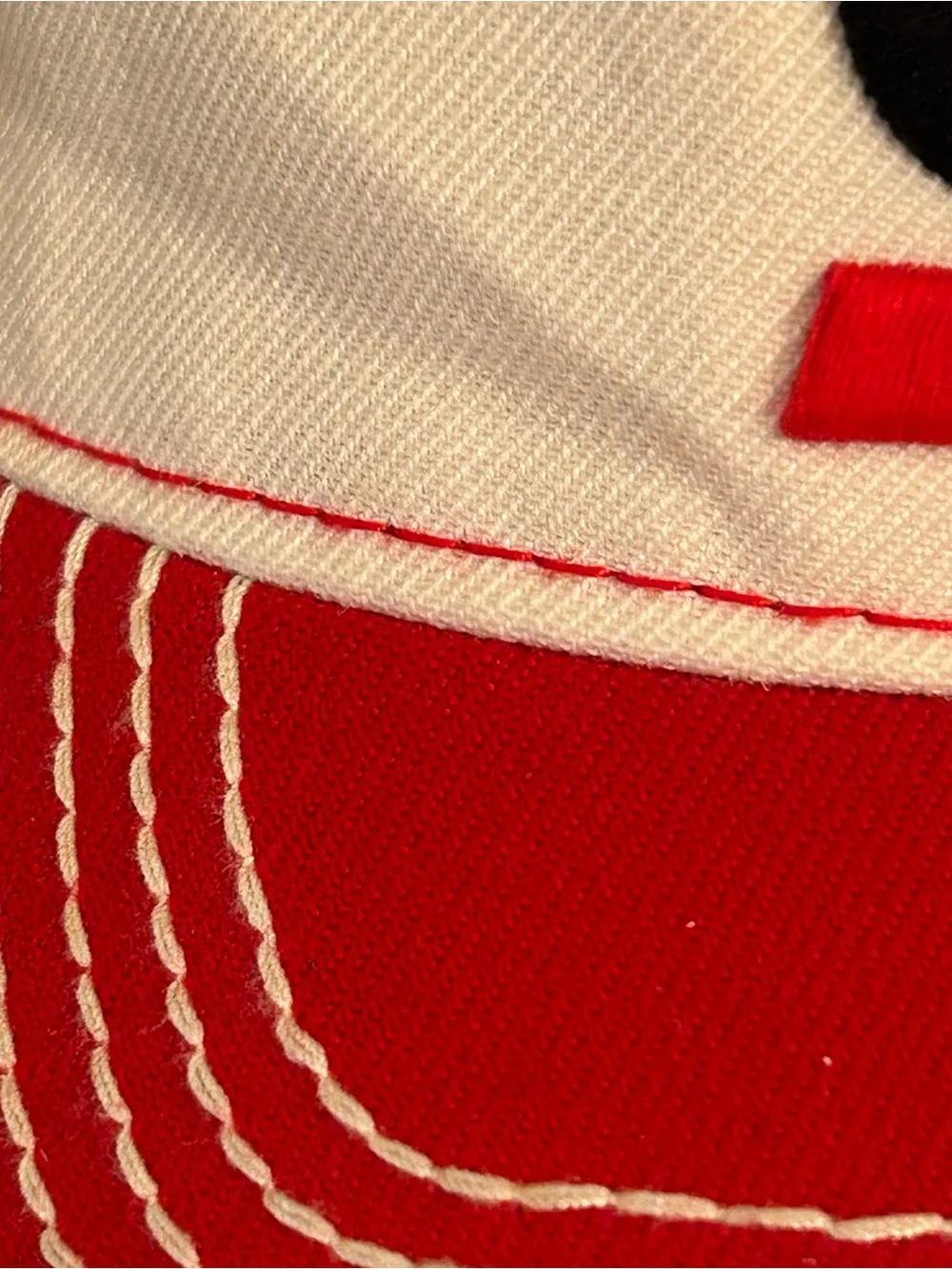 Top of the World Cincinnati Bearcats Stretch Fit Hat Red White Contrast Stitch